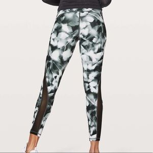 Lululemon Train Times 7/8!